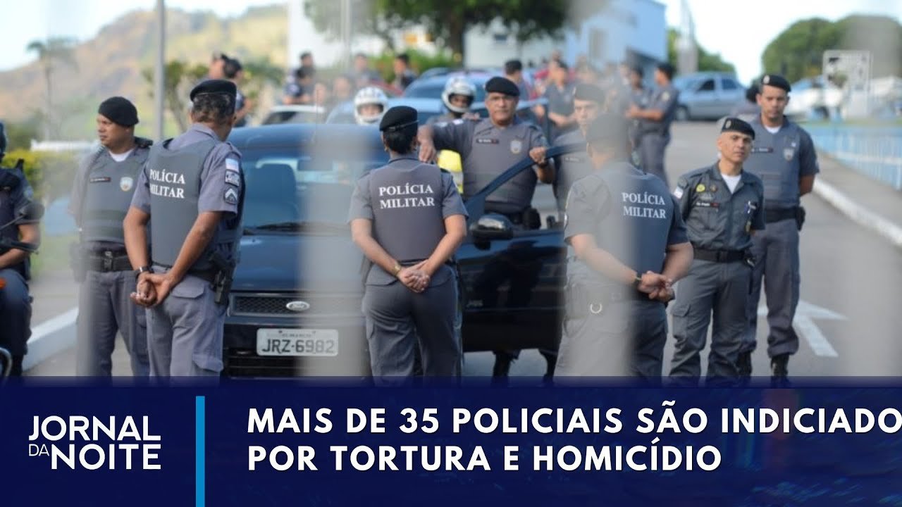 ## MPF Denuncia Policiais pela 'Chacina de Varginha' O Ministério Público Federal (MPF) apresentou denúncia contra dez dos 32 agentes da Polícia Rodoviária Federal (PRF) e da Polícia Militar de Minas Gerais (PMMG) envolvidos na chamada **“Chacina de Varginha”**, ocorrida em 2021, no Sul de Minas. A operação resultou na morte de 26 pessoas e, desde então, é alvo de intensa investigação e debate público. ### O Caso A versão inicial apresentada pelos agentes apontava que houve uma troca de tiros com integrantes de uma quadrilha ligada ao **“Novo Cangaço”**, modalidade criminosa conhecida por ataques violentos e roubos a bancos. Entretanto, apurações conduzidas pela Polícia Federal (PF) indicaram que os suspeitos foram surpreendidos pela ação e **não estavam armados no momento da abordagem**. Segundo o MPF, a alegada troca de tiros teria sido **forjada**. O órgão denunciou os dez policiais por **cinco homicídios** e **fraude processual**, destacando que houve alteração proposital da cena do crime. Para os procuradores, a tentativa de encobrir os fatos demonstra a gravidade da conduta, uma vez que agentes do Estado, que deveriam proteger a sociedade, teriam manipulado provas. ### Alteração da Cena do Crime A perícia da Polícia Federal revelou que o local da operação foi **modificado após as mortes**, o que comprometeu a autenticidade das provas. Essa constatação reforçou a tese de fraude processual apresentada pelo MPF. Relatórios periciais apontam que armas foram posicionadas junto aos corpos e que marcas de disparos foram produzidas posteriormente, em uma tentativa de simular confronto armado. Essa prática, infelizmente, não é inédita em investigações envolvendo mortes em operações policiais e levanta questionamentos sobre a **transparência e controle das forças de segurança**. Em nota, o Ministério Público destacou: > “Mediante criteriosa análise das provas produzidas pela Polícia Federal e diretamente pelo MPF, após o relatório final, entendeu-se que as demais mortes ocorreram em contexto de legítima defesa, com o intuito de neutralizar o início do ataque de organização criminosa especializada em ‘Domínio de Cidades’, que era iminente.” ### Consequências Jurídicas O processo corre sob **sigilo judicial**, mas a denúncia marca um avanço importante no caso, que já dura quatro anos. Caso os policiais sejam condenados, podem enfrentar **penas severas por homicídio qualificado e fraude processual**. De acordo com especialistas em direito penal, os desdobramentos desse caso podem criar um precedente relevante sobre **responsabilização de agentes públicos em operações policiais**. Até agora, muitas ações desse tipo acabavam sem punições concretas, seja pela dificuldade de reunir provas, seja pela justificativa de legítima defesa. Neste caso, entretanto, a perícia técnica da Polícia Federal e o posicionamento firme do MPF trouxeram novos elementos para o debate. ### Reações Públicas e Políticas O episódio da Chacina de Varginha gerou forte repercussão social. Organizações de direitos humanos e familiares das vítimas questionam a legalidade da operação desde 2021, alegando **execuções sumárias**. Por outro lado, representantes de entidades ligadas à segurança pública defendem os policiais, alegando que os suspeitos faziam parte de uma das quadrilhas mais violentas do país e representavam grande risco à sociedade. No cenário político, o caso também provoca debates sobre o **uso da força policial no Brasil** e os limites da atuação em situações de combate ao crime organizado. Parlamentares de diferentes correntes têm usado o episódio para reforçar seus posicionamentos, ora defendendo maior rigor contra o crime, ora denunciando abusos e violações de direitos. ### Contexto: O “Novo Cangaço” O termo refere-se a quadrilhas organizadas que realizam ataques a agências bancárias em cidades pequenas e médias, utilizando armamento pesado, explosivos e táticas de intimidação contra a população local. Em muitos casos, criminosos chegam a tomar moradores como reféns e espalhar pânico nas cidades durante a ação. A operação em Varginha tinha como objetivo **neutralizar um grupo especializado nesse tipo de crime**, mas as investigações mostraram que a ação não ocorreu da forma apresentada inicialmente. Essa discrepância entre versão oficial e evidências técnicas foi determinante para o avanço da denúncia. ### Situação Atual * **26 mortos** na operação de 2021; * **32 policiais indiciados** inicialmente; * **10 denunciados pelo MPF** por homicídio e fraude processual; * Processo segue **em sigilo judicial**. ### Reflexões sobre Segurança e Justiça Casos como o da Chacina de Varginha trazem à tona uma questão delicada: como equilibrar o combate a organizações criminosas extremamente violentas com o respeito às leis e aos direitos fundamentais? A segurança pública precisa de estratégias eficazes, mas **não pode se transformar em palco de execuções extrajudiciais**. Quando isso ocorre, a confiança da sociedade nas instituições é abalada, e o próprio Estado de Direito fica fragilizado. O desfecho desse processo será acompanhado de perto por juristas, entidades civis e pela opinião pública. Se confirmada a manipulação da cena do crime e a prática de homicídios ilegais, poderá se consolidar um marco de responsabilização que, até hoje, raramente ocorre em operações de grande porte no Brasil. --- 📌 *Atualizado em 2 de setembro de 2025*. **Prompt para imagem de destaque:** > Uma ilustração jornalística mostrando policiais em silhueta, fundo sombrio com a palavra “Justiça” em destaque, remetendo a uma investigação sobre operação policial polêmica em Varginha, Minas Gerais.